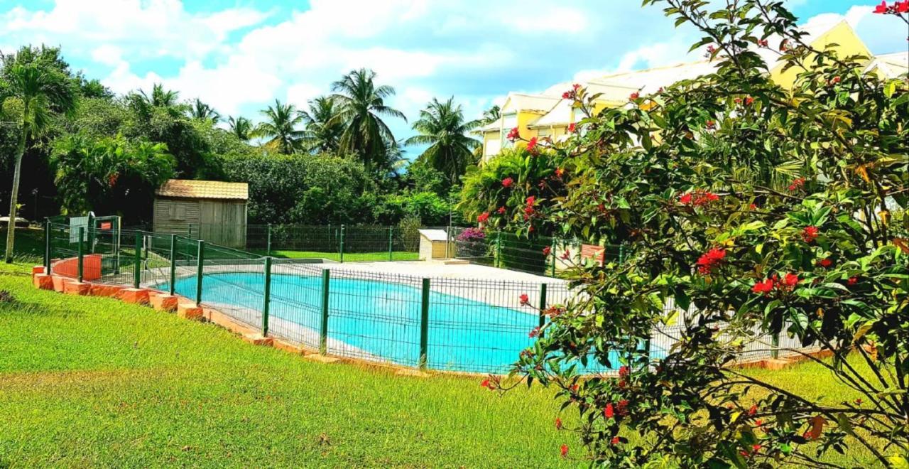 Le Studio Oncle Sam - Acces Piscine Et Plage Ле Госие Екстериор снимка