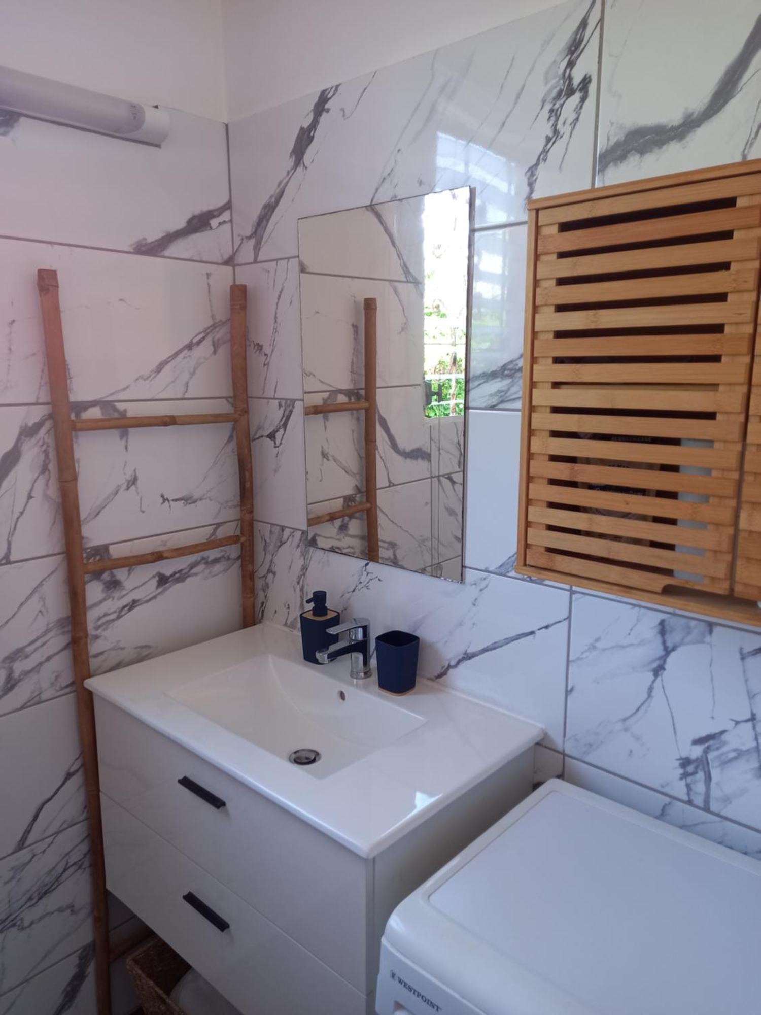 Le Studio Oncle Sam - Acces Piscine Et Plage Ле Госие Екстериор снимка
